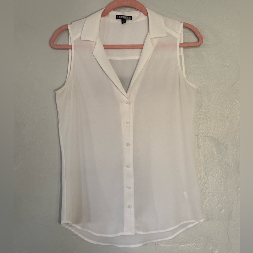Express White Button-Down Sleeveless Blouse (A23)